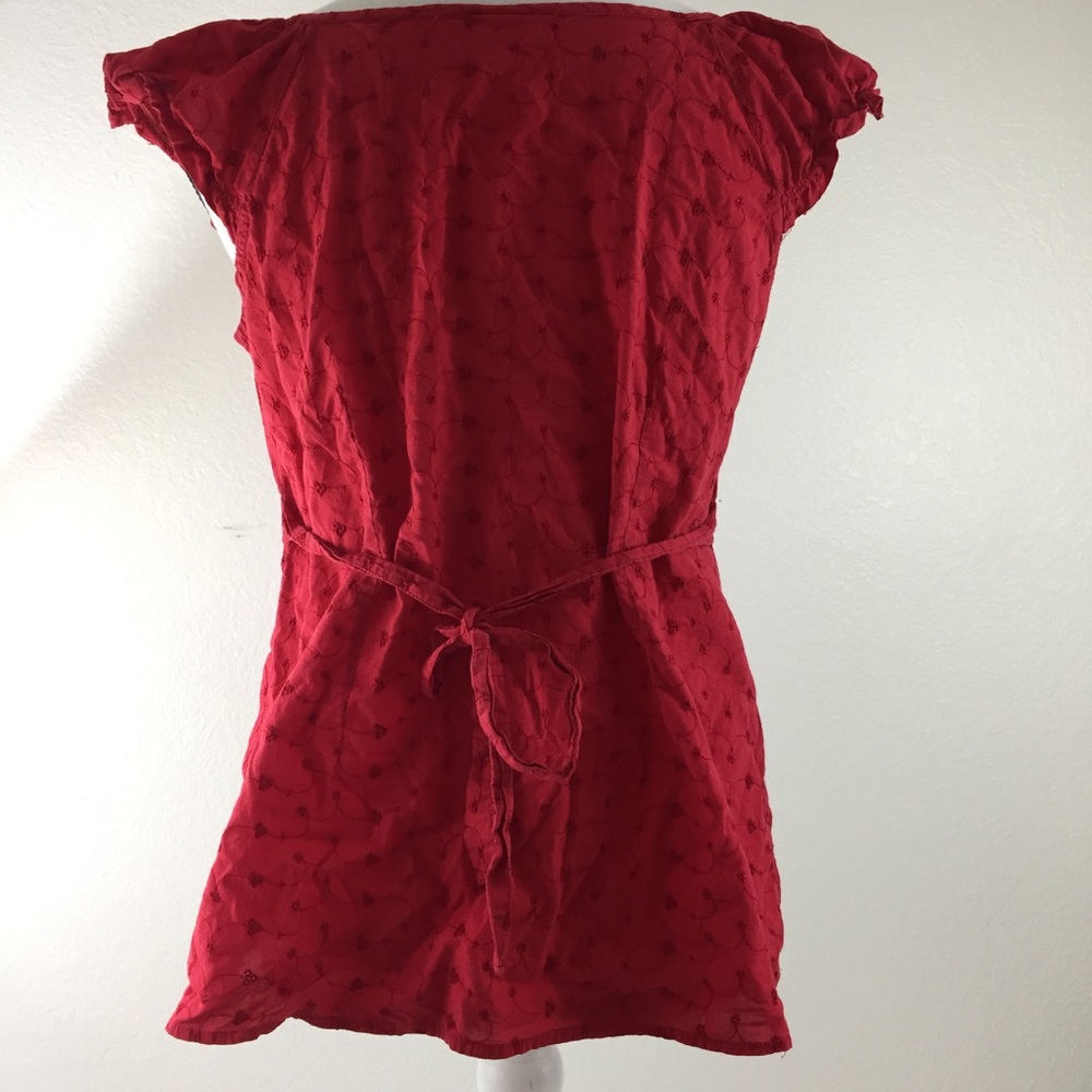 Motherhood Maternity Eyelet Cotton Top. M44 - Picture 3 of 6